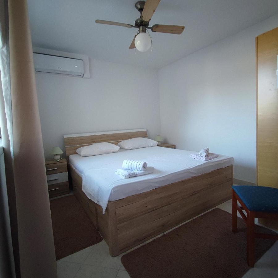 Apartmani Olivera 2 Supetarska Draga Luaran gambar