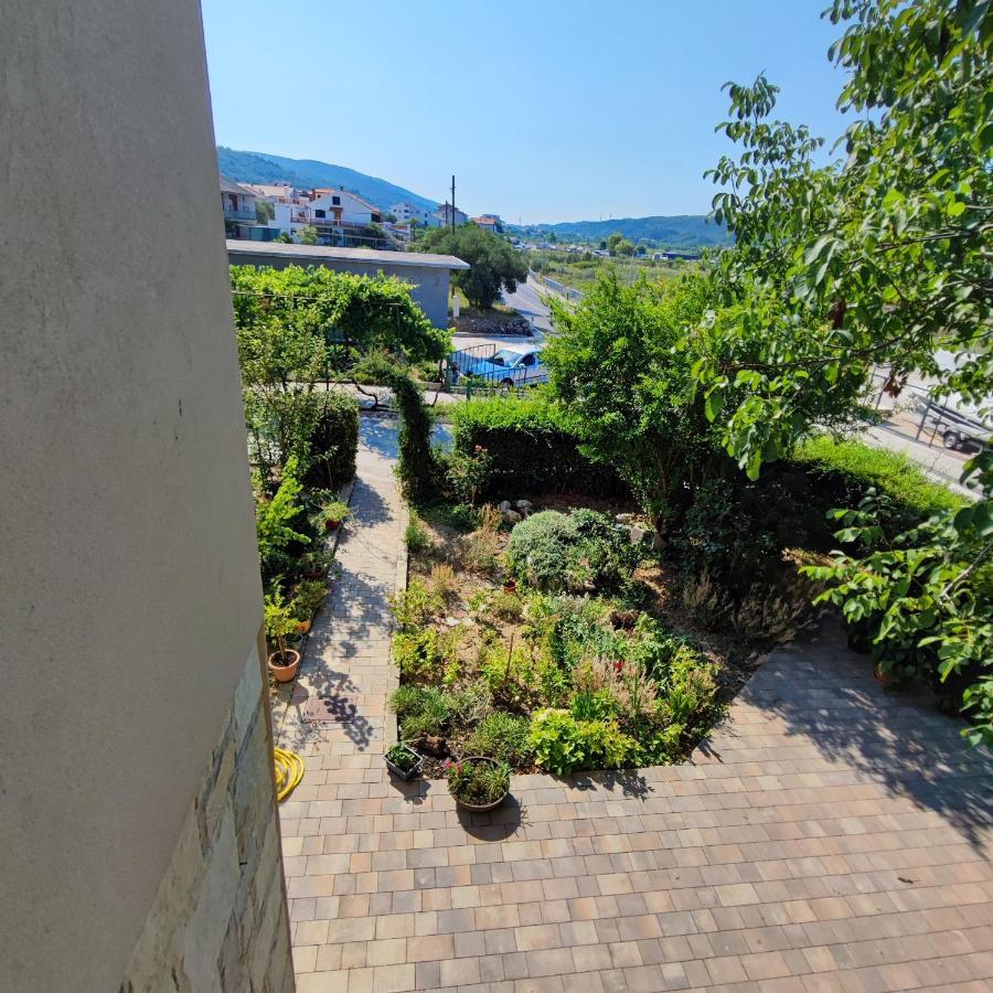 Apartmani Olivera 2 Supetarska Draga Luaran gambar
