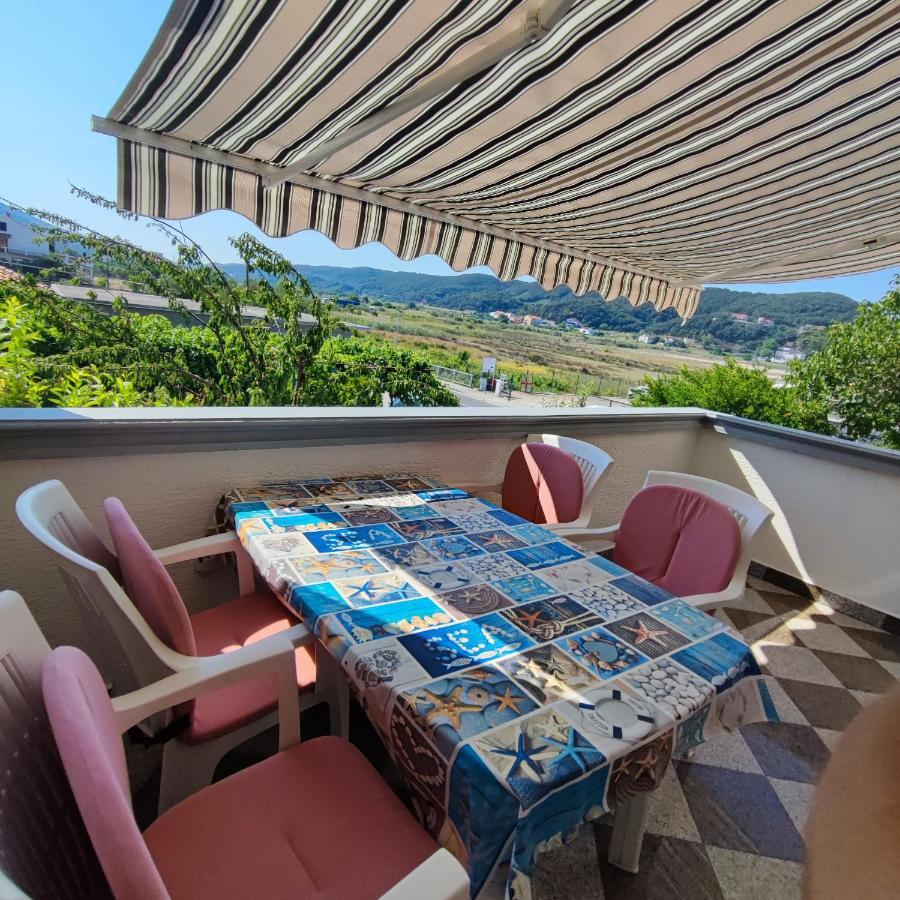 Apartmani Olivera 2 Supetarska Draga Luaran gambar