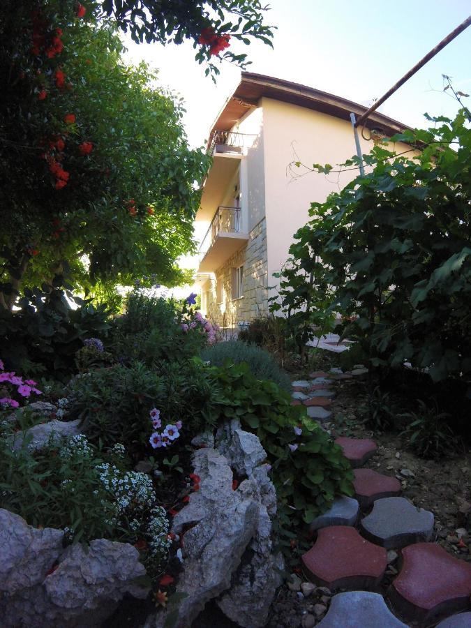 Apartmani Olivera 2 Supetarska Draga Luaran gambar